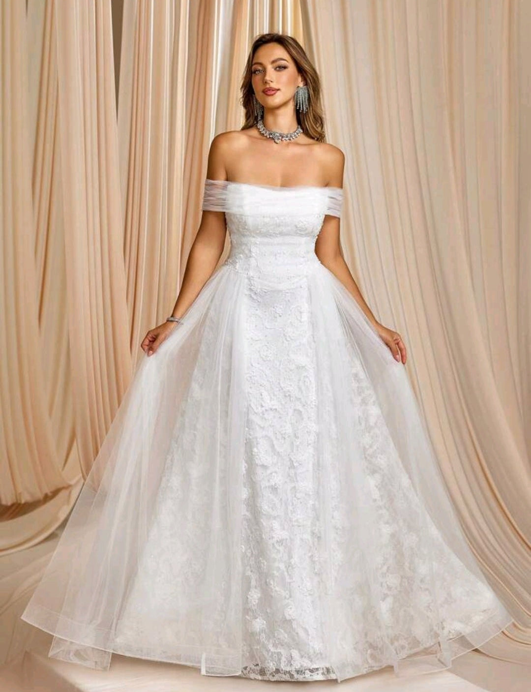 Vestido de Novia Off-the-Shoulder en Encaje Floral con Sobrefalda de Tul