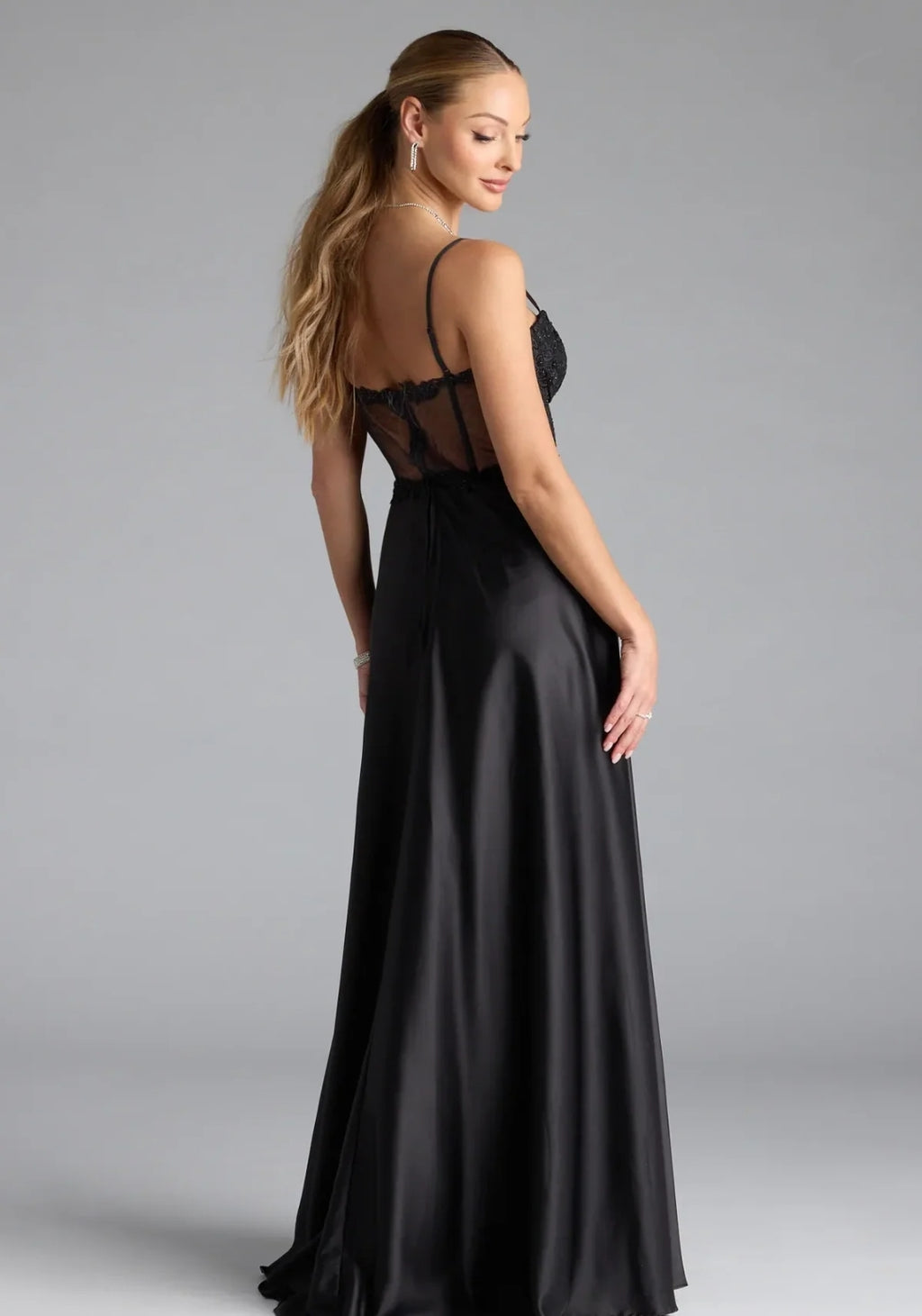 Vestido Antonina con corsé