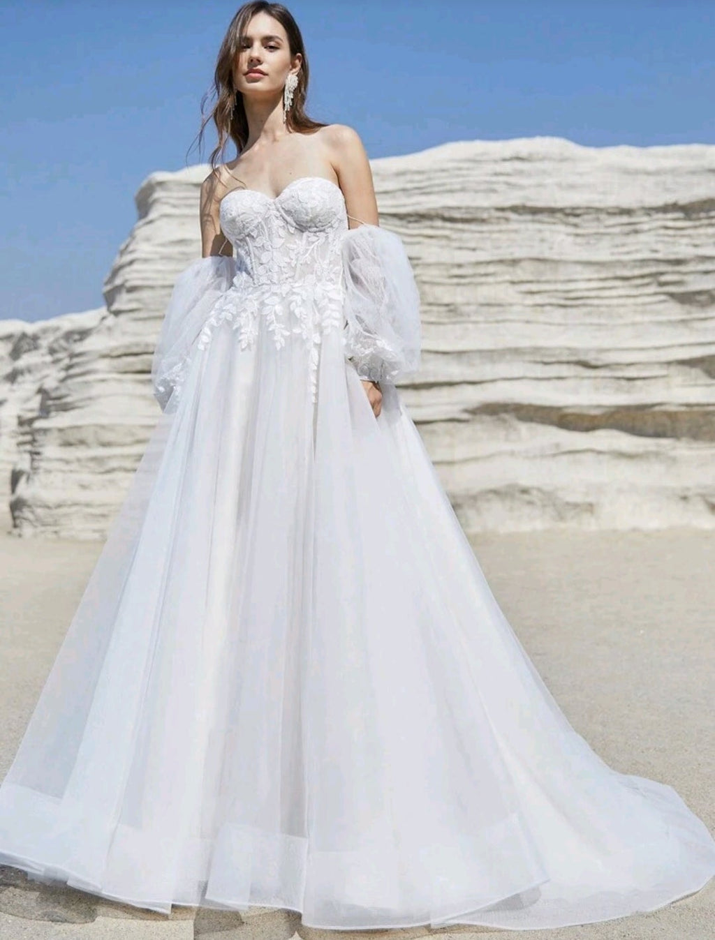 Vestido de Novia "Ethereal Romance" – Corset de Encaje y Mangas Bishop