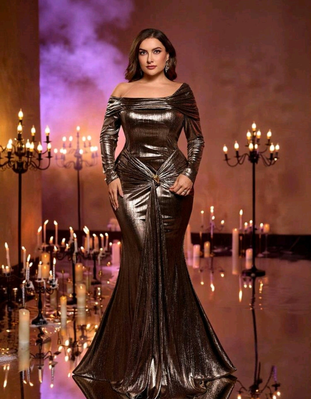 Vestido bronze metálico manga larga corte sirena