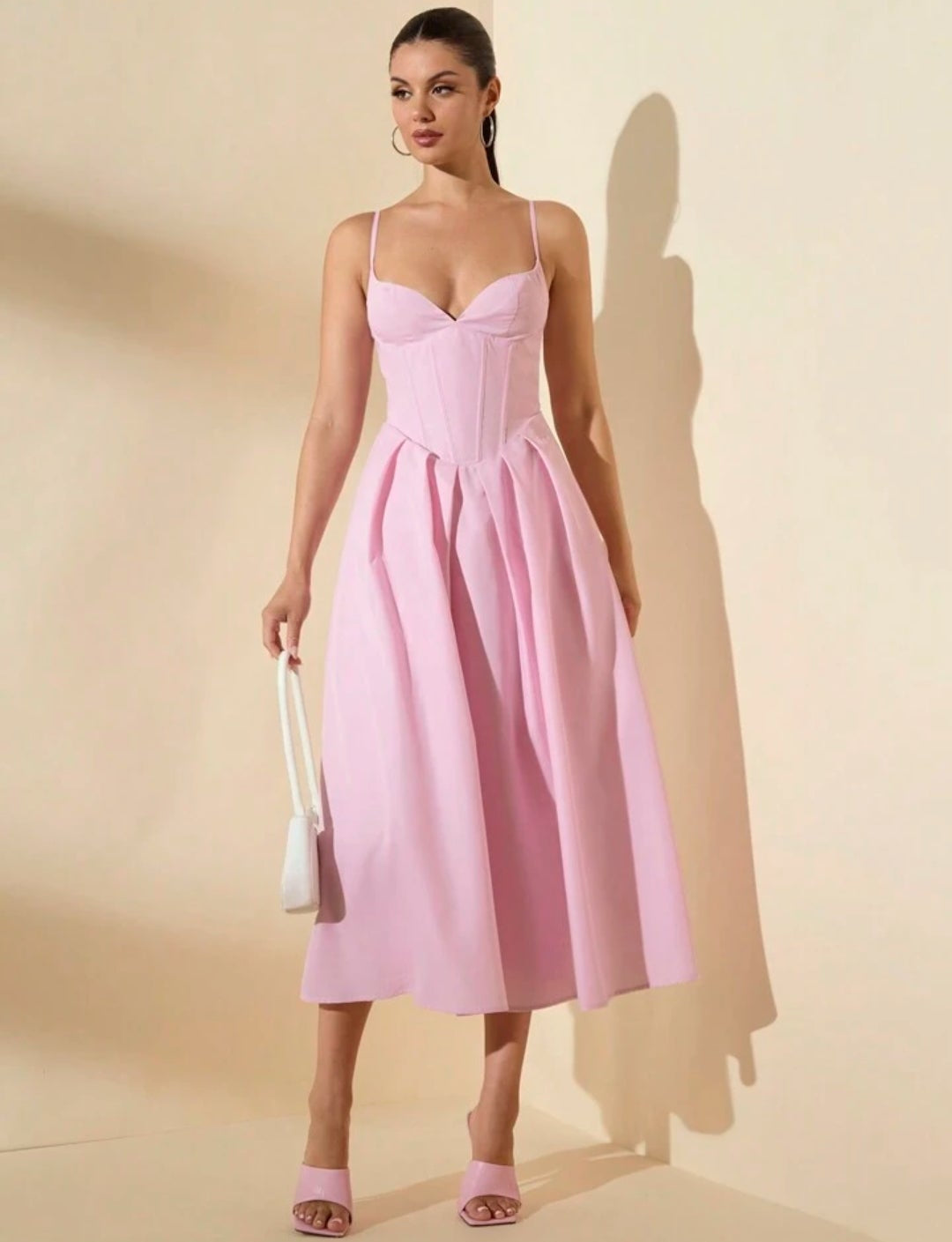 Vestido rosado corte A escote corazón
