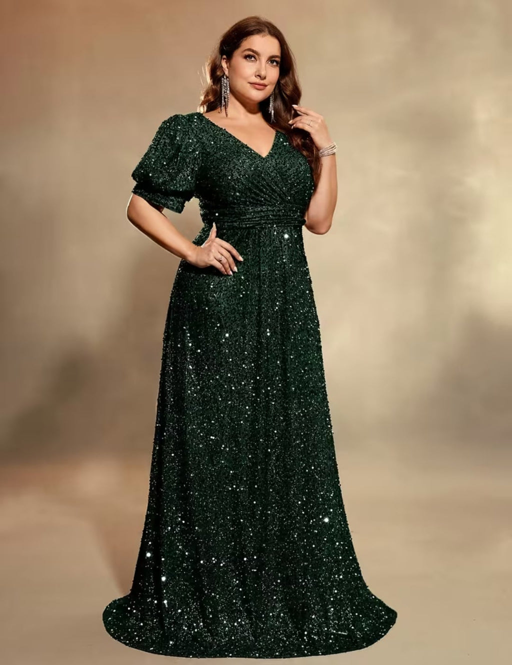 Vestido verde esmeralda manga corta