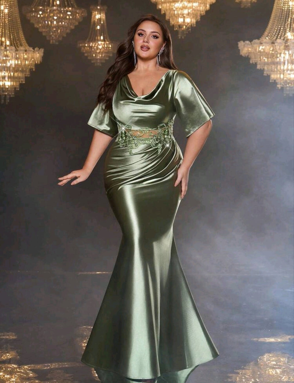 Vestido verde oliva satinado manga corta corte sirena