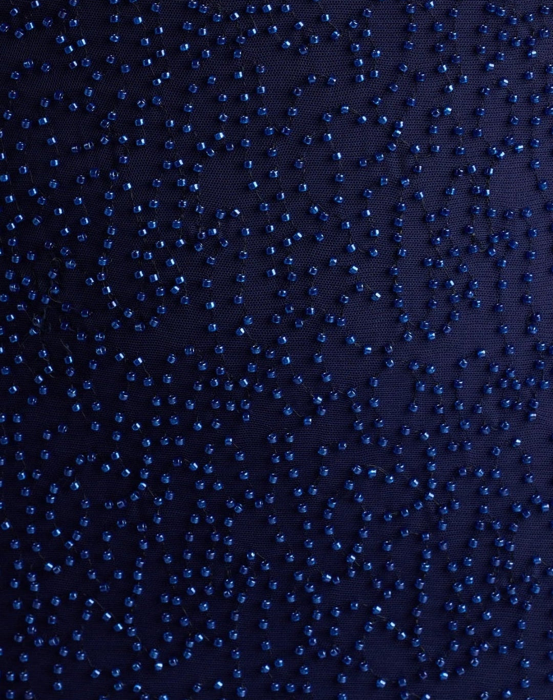 Vestido Aiza azul marino pedrería con escote pronunciado