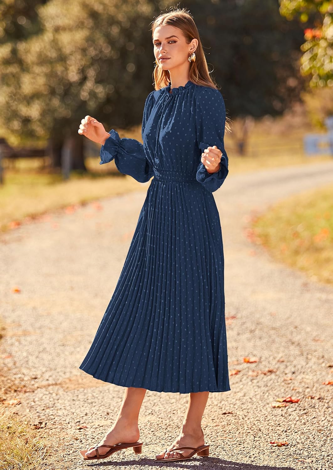 Vestido azul marino manga larga plisado