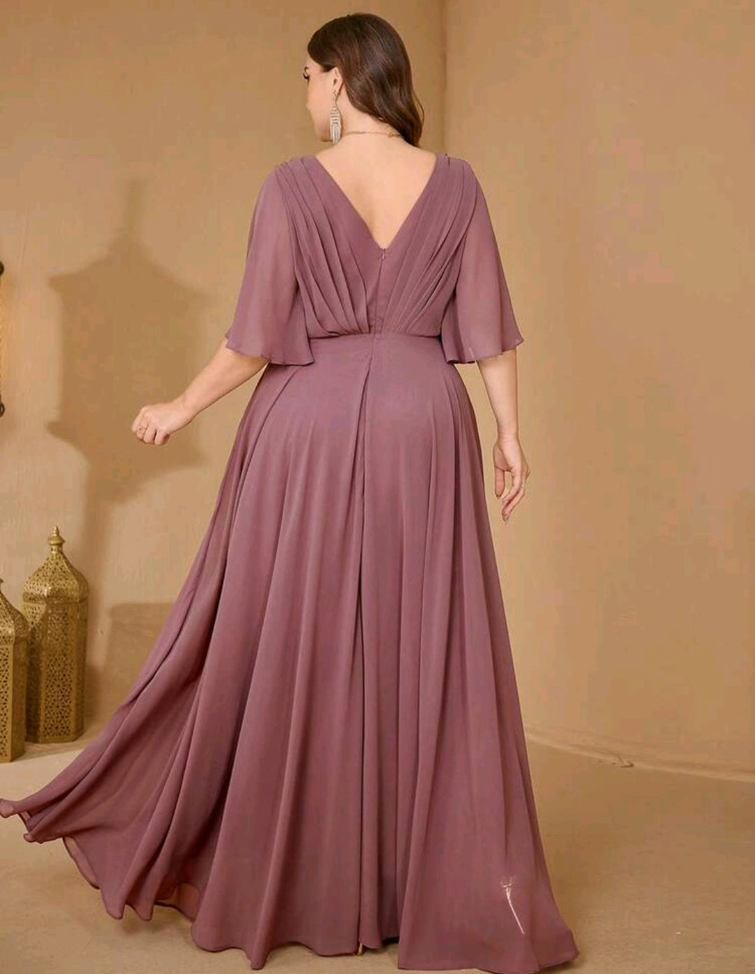 Vestido manfa mariposa corte A con aplicación en dorado