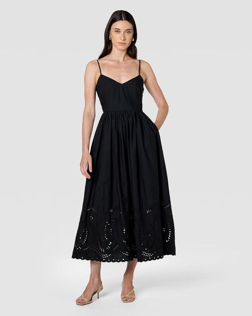 Vestido negro tirante delgado con bolsas invisibles 100% algodón