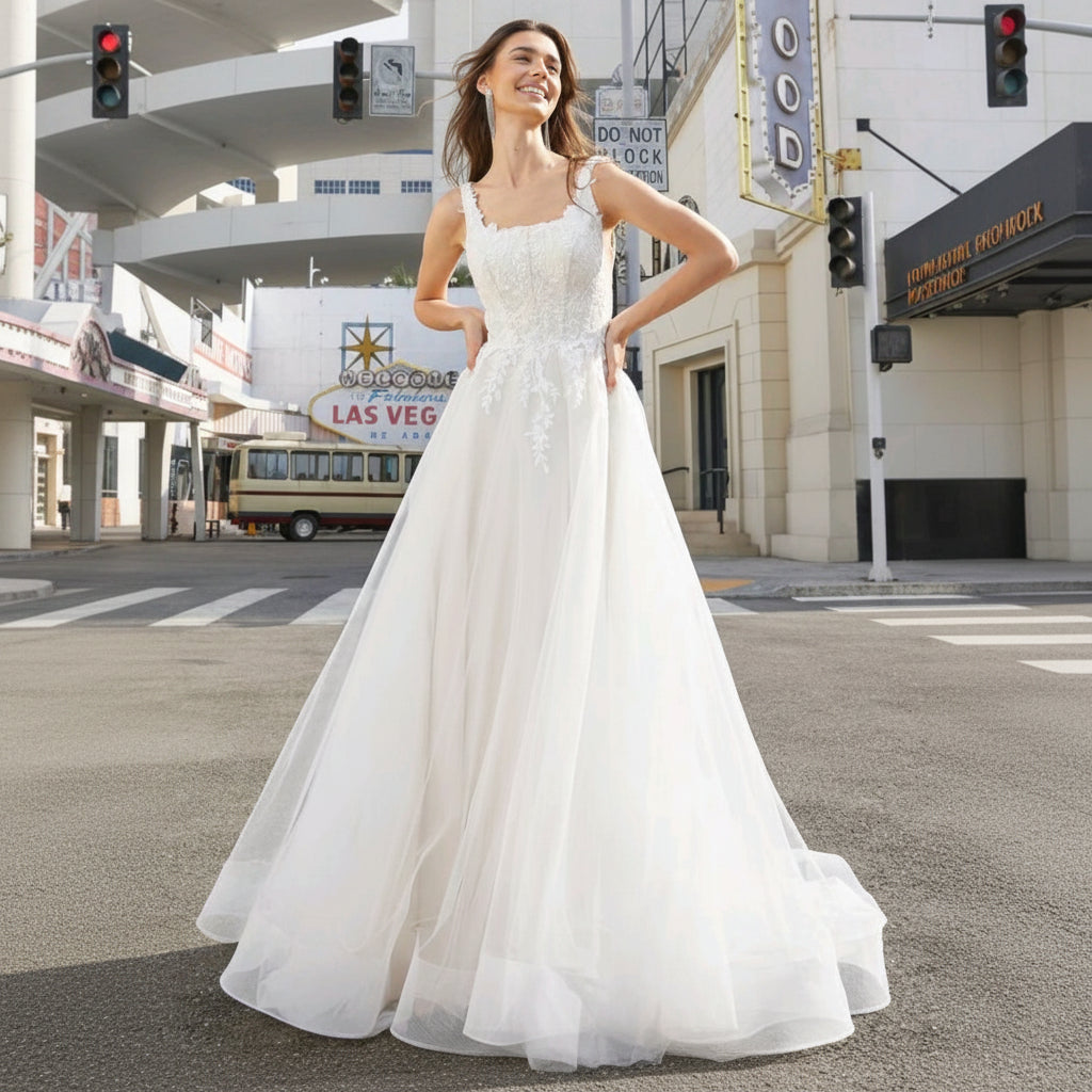 Vestido de Novia Gala Romance: Elegancia en Tul y Encaje Floral