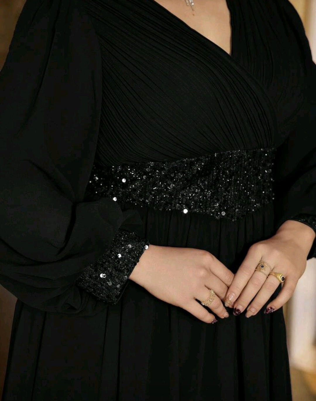 Vestido negro manga larga corte A