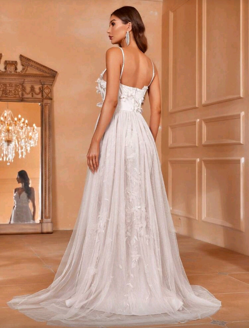 Vestido de Novia Floral con Sobrefalda de Tul