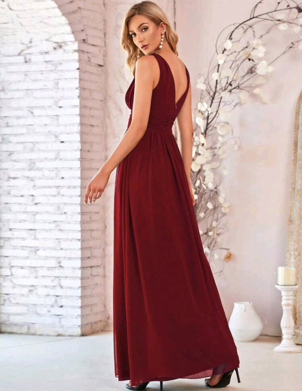 Vestido burgundy tirante delgado corte A
