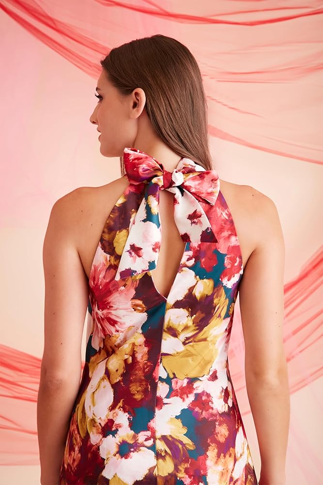 Vestido formal con estampado floral cuello alto