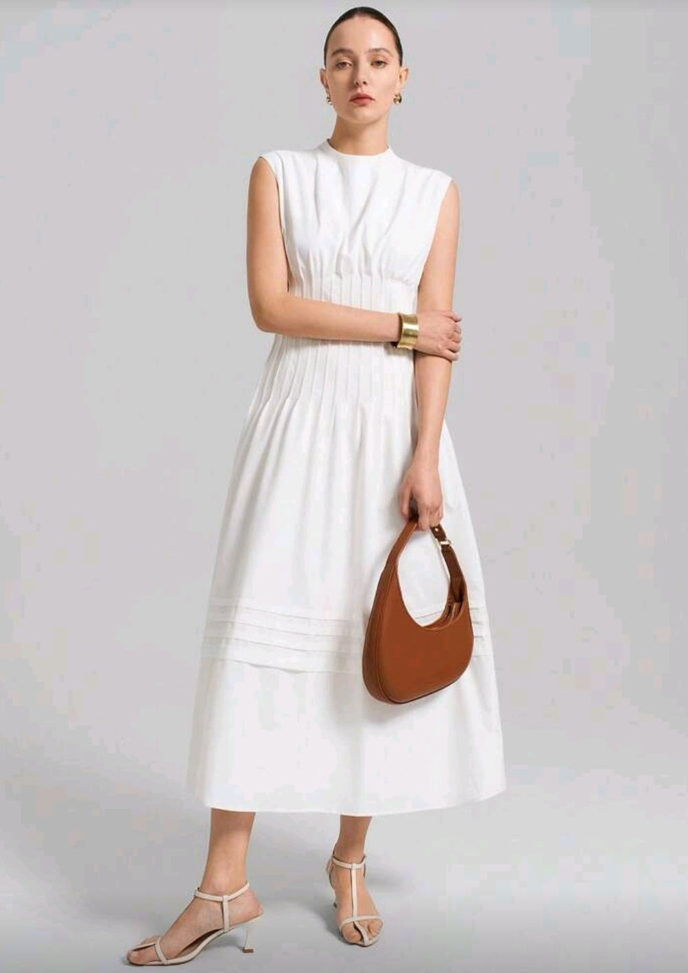 Vestido blanco cullo redondo corte A