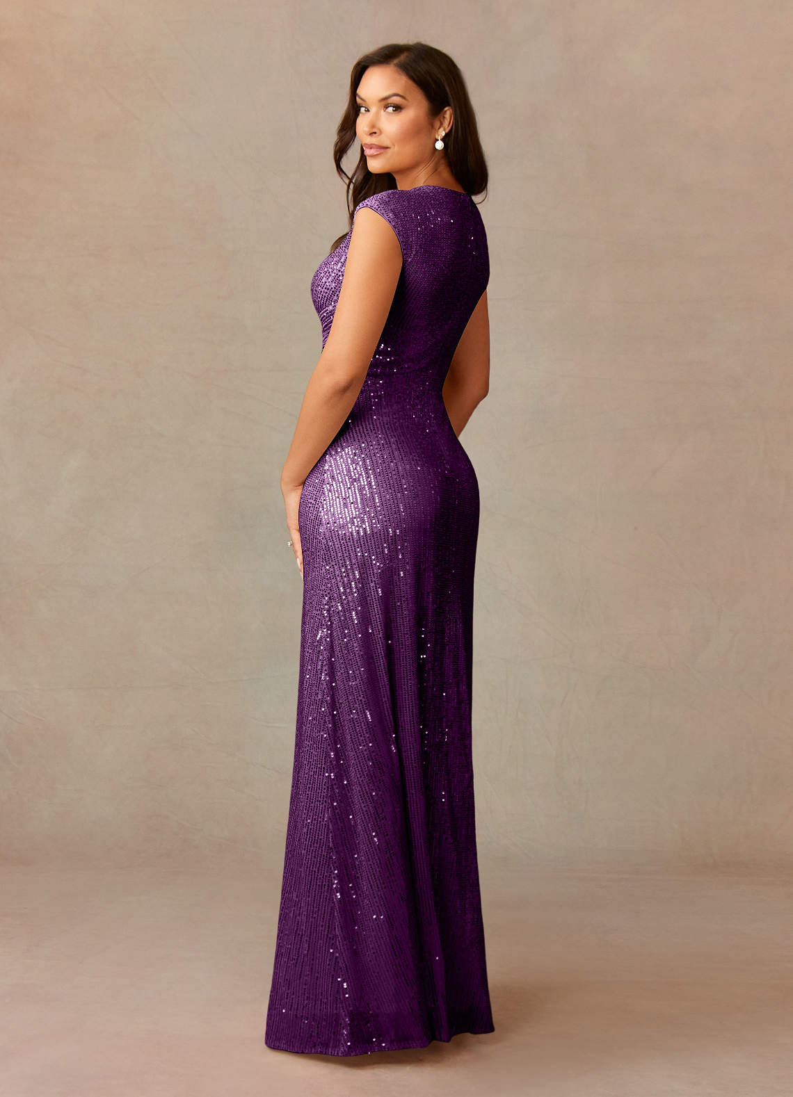 Vestido morado lentejuelas manga corta