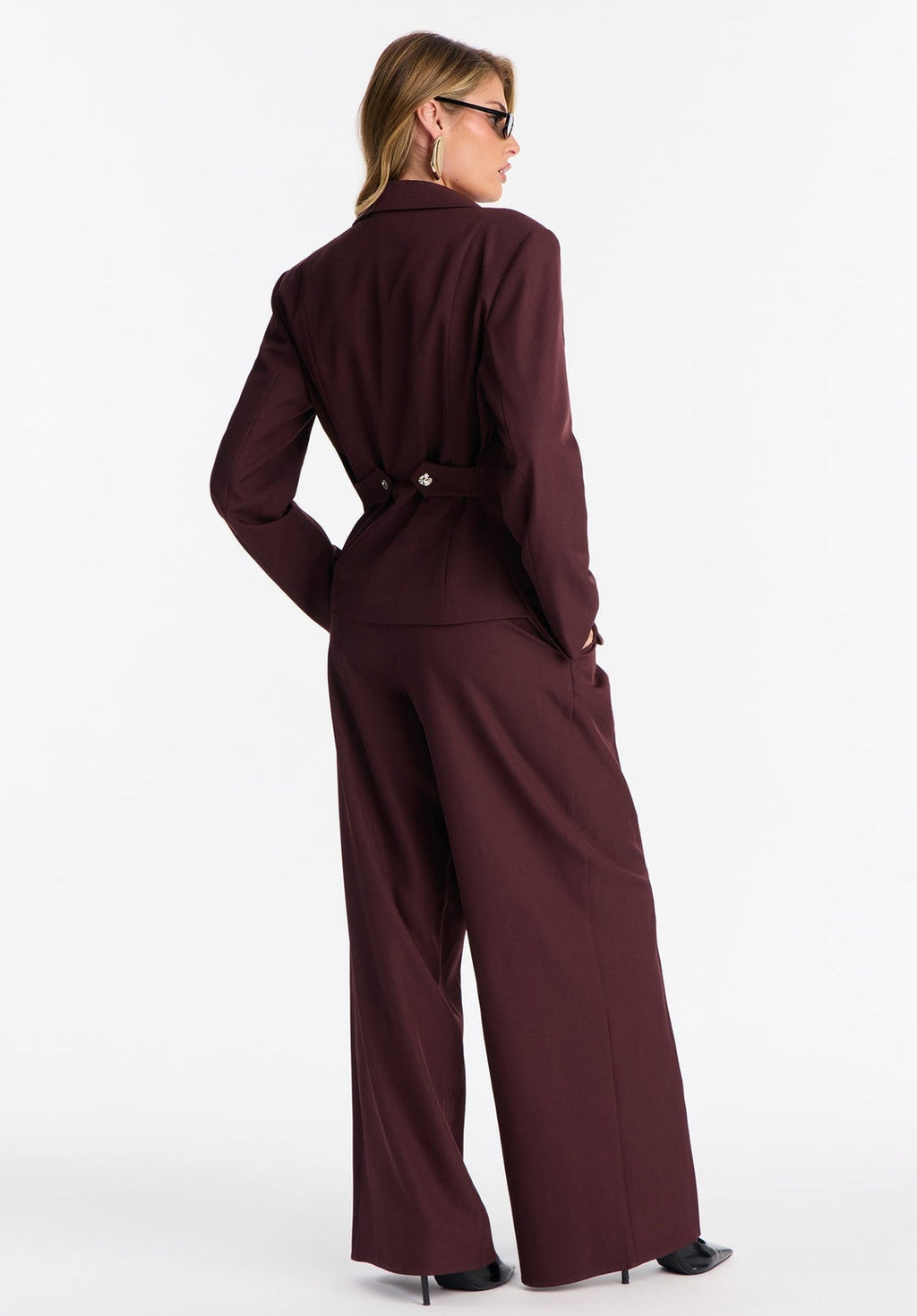 Traje 2 piezas color borgoña