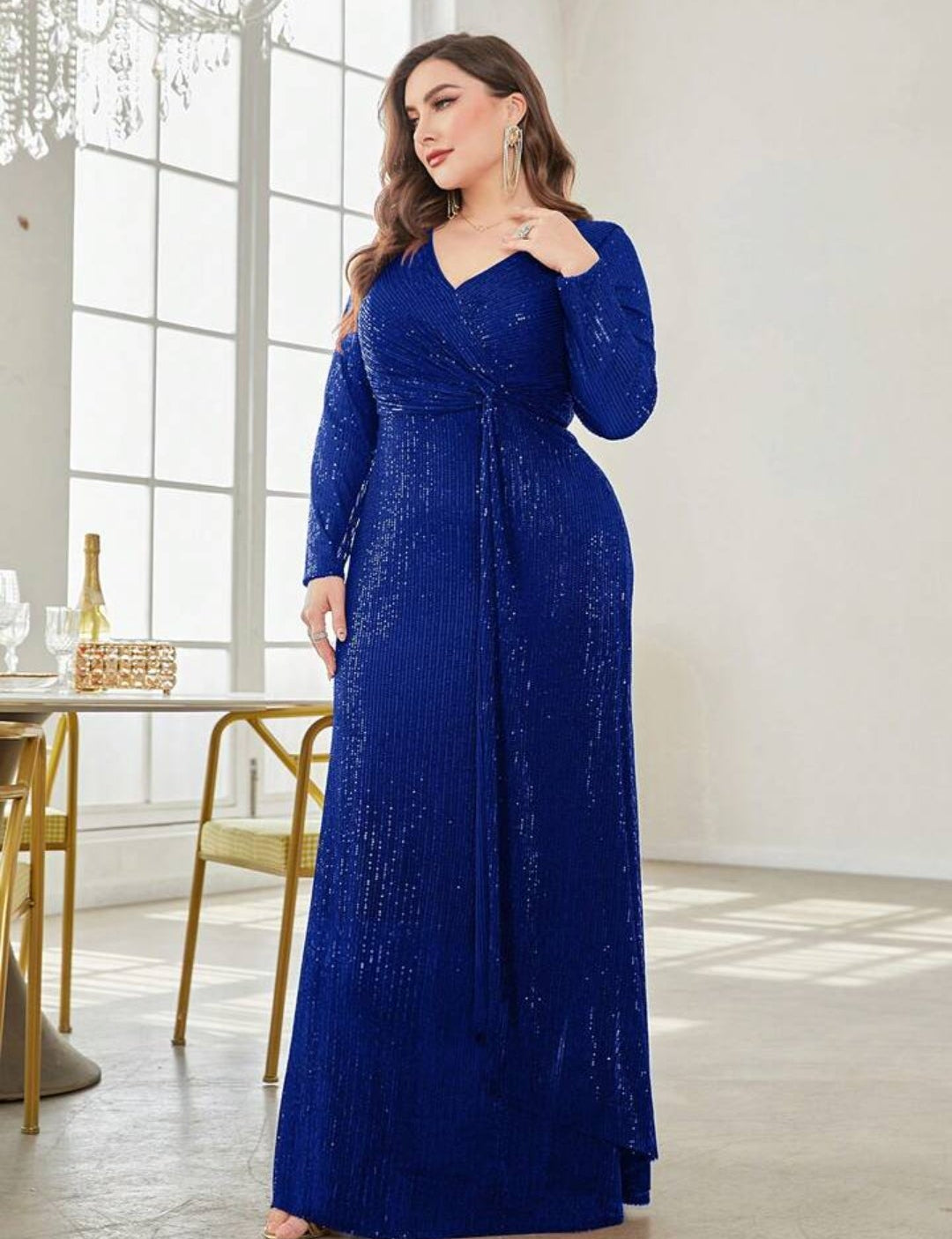Vestido azul rey lentejuelas manga larga